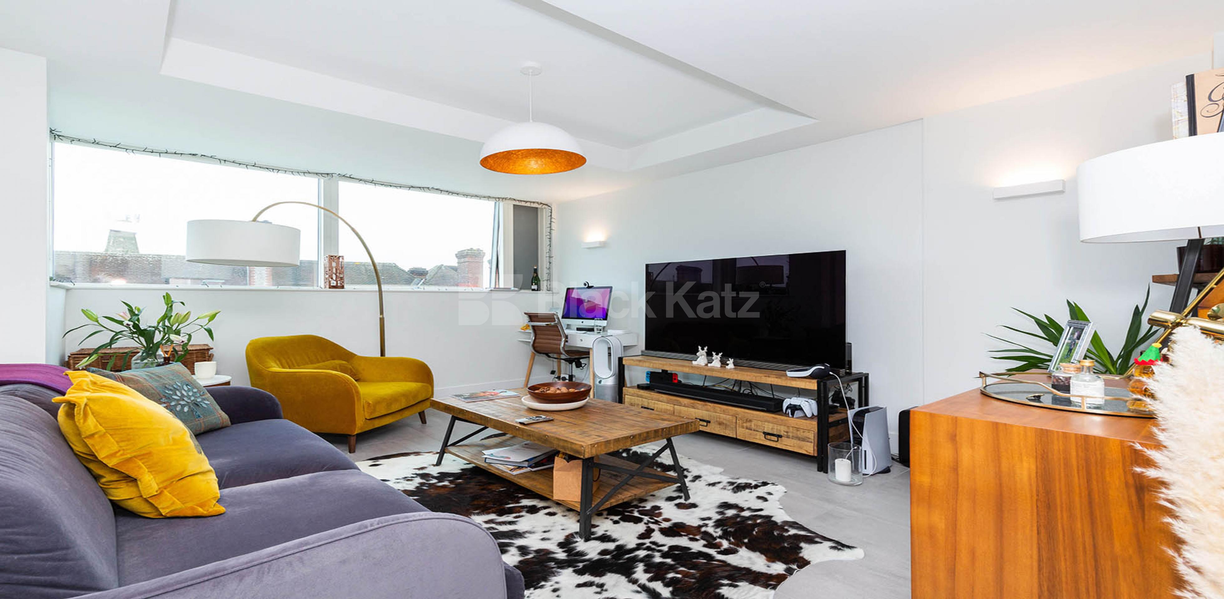 Luxury 2 bed two bath with balcony in a private modern development in Camden.  Cliff Villas, Camden  NW1